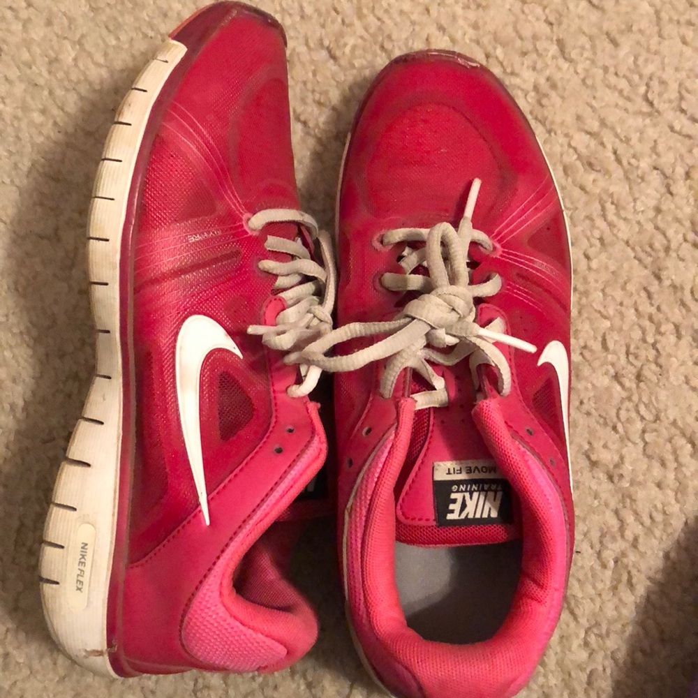 Pink Nike’s Size 7.5